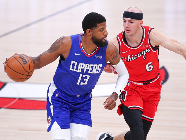 开云体育-包含德罗巴在快船比赛中关键助攻，回归赛场引发热议！的词条