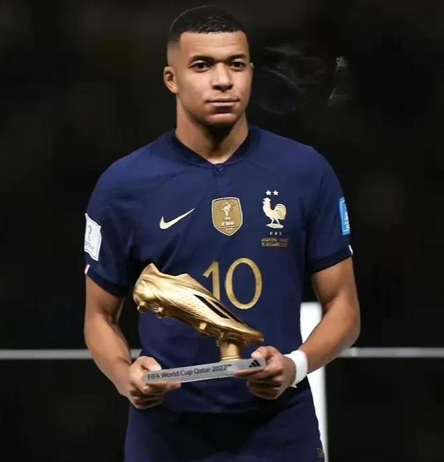 开云体育-姆巴佩迎来十赛季高光表现，美国队球迷沸腾！的简单介绍